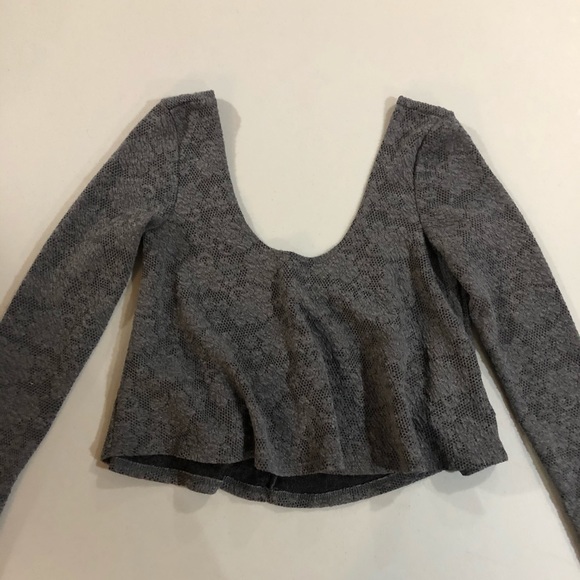 Dark grey lace flowy crop top. - Picture 1 of 2